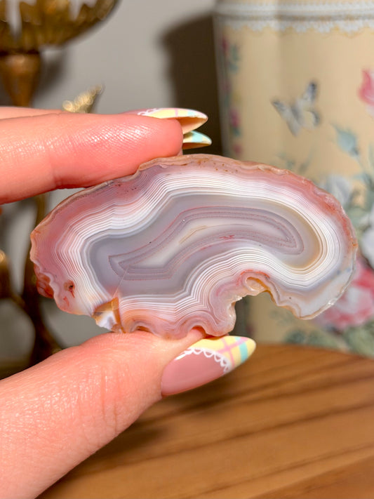 Pastel pink Patagonia agate with parallax banding