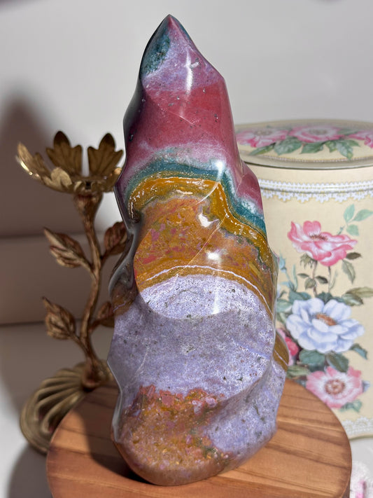 Statement Rainbow sea jasper flame