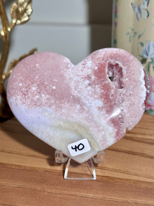 Pastel pink amethyst x flower agate heart carving