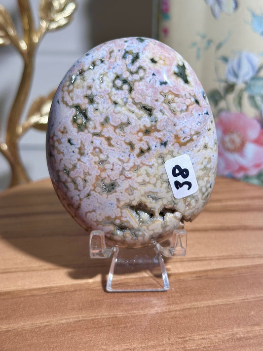 Pastel pink Ocean jasper palmstone 38