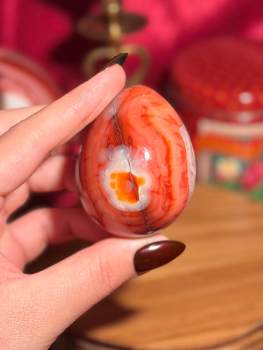 Quartzy carnelian egg 29A