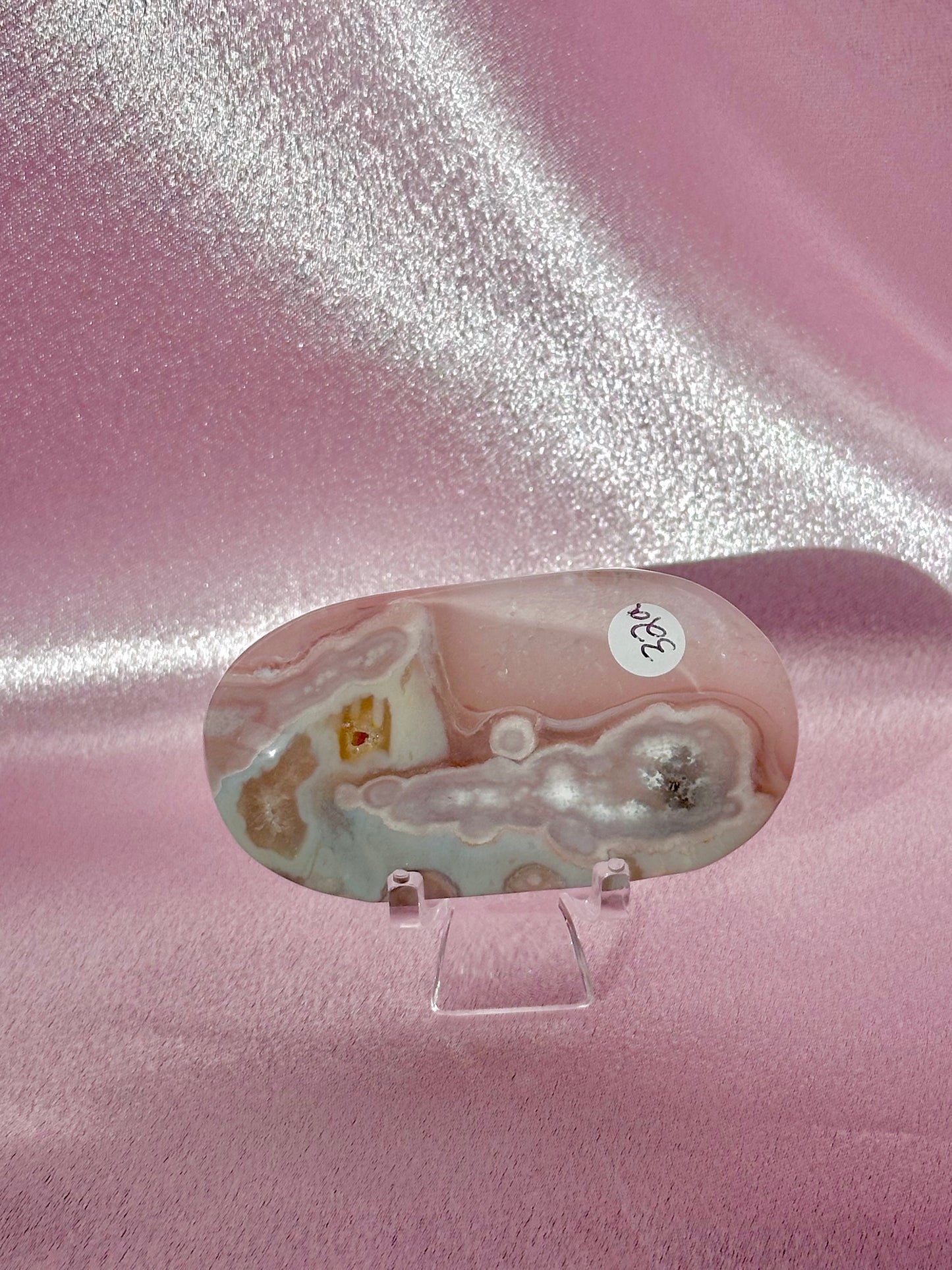 Flower agate palmstone