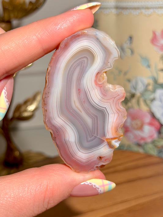 Pastel pink Patagonia agate with parallax banding