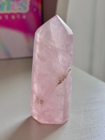 Gemmy pink rose quartz tower