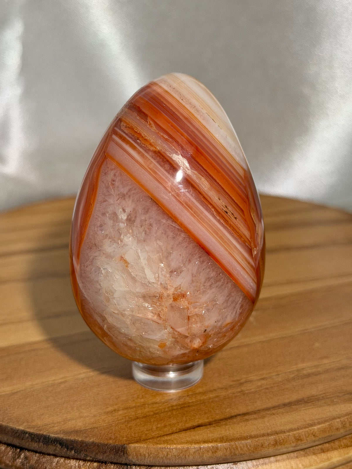 Banded carnelian egg