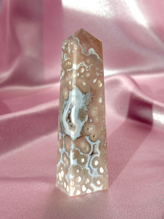 Flower agate tower (L)
