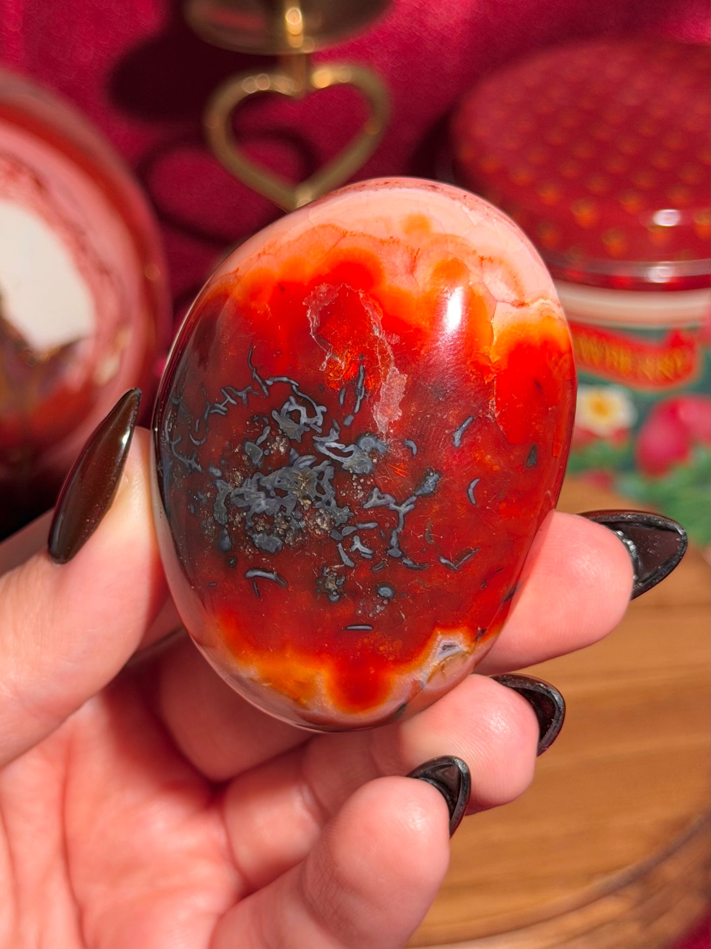 Red & pink carnelian palmstone with orca inclusions 17A