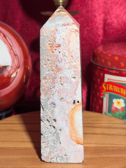 Crazy lace agate tower from Indonesia