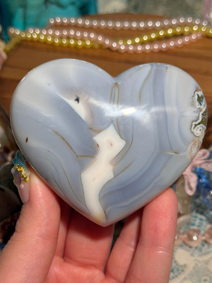 Orca agate heart from Indonesia B