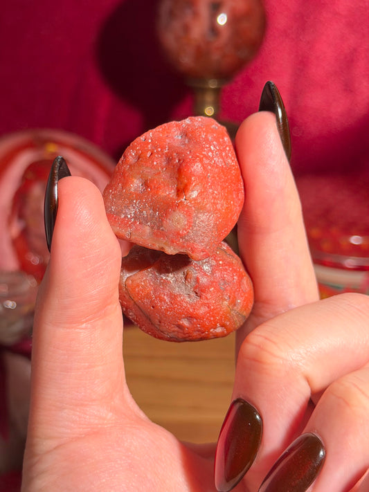 Fiery red Patagonia agate pair from Argentina