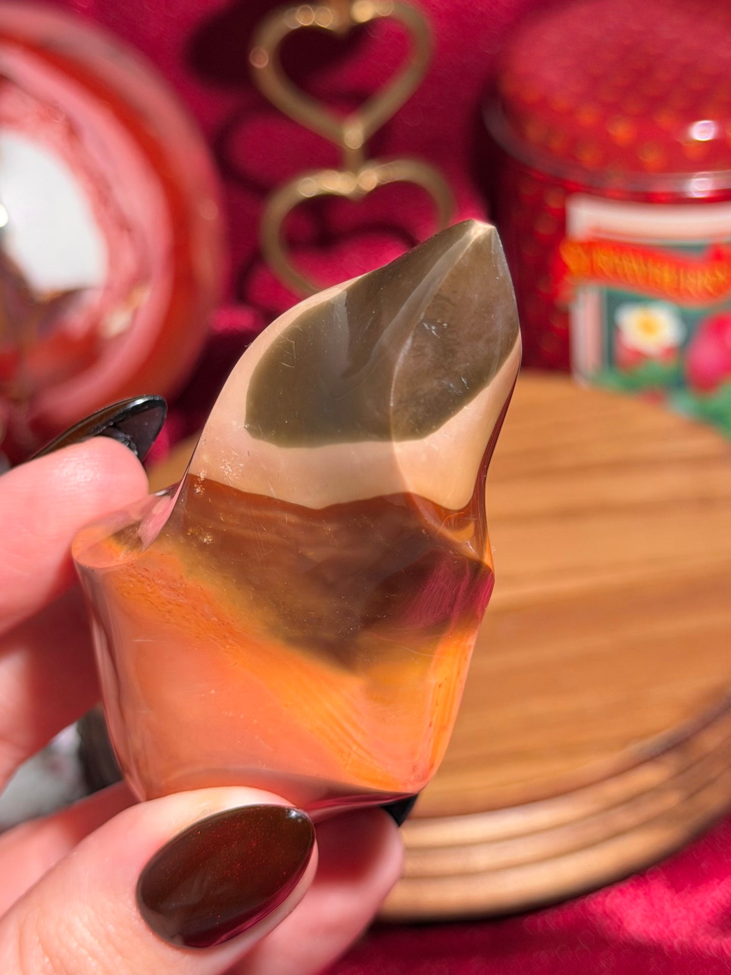 Polychrome jasper flame