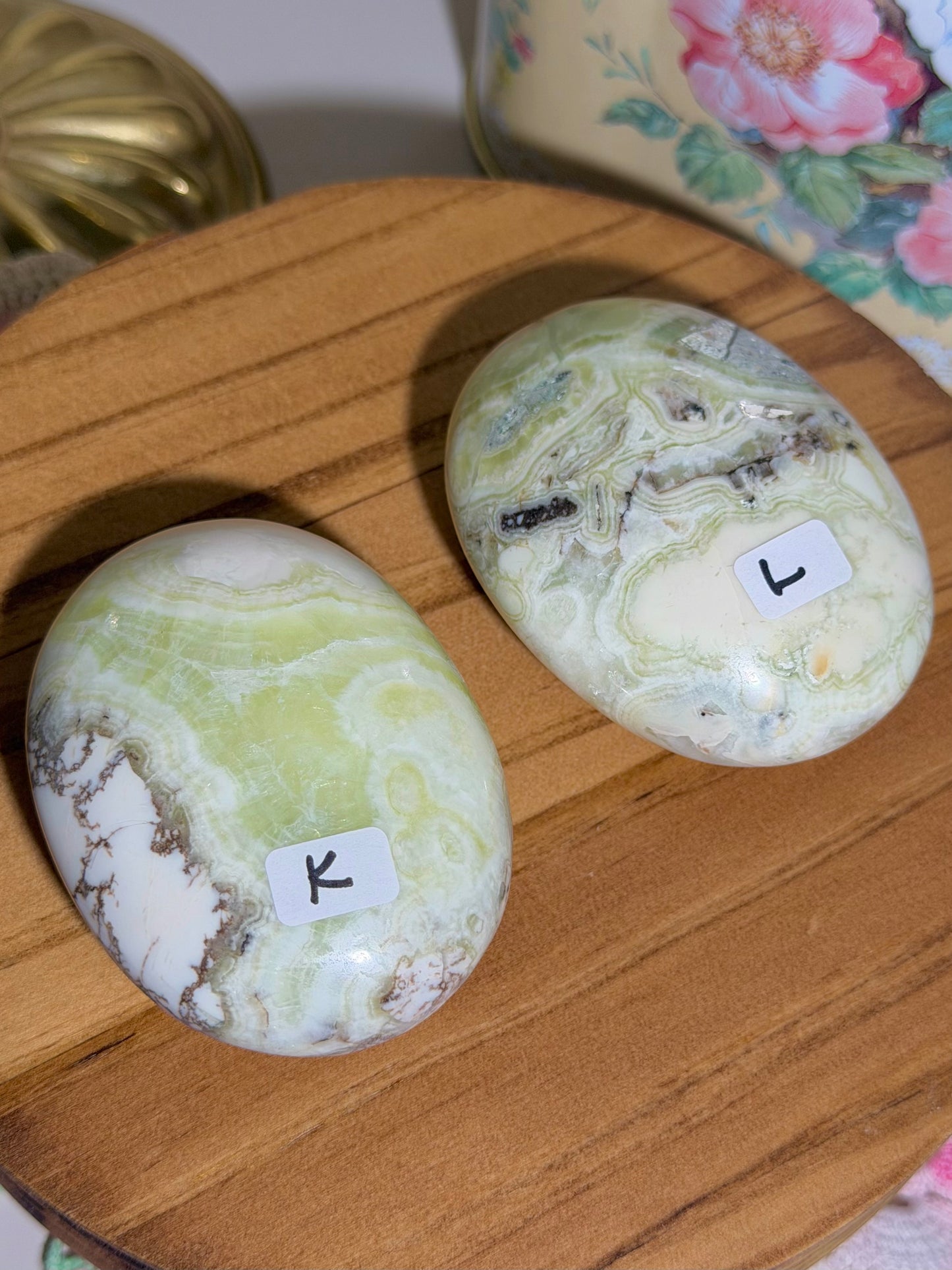 You pick - Green maligano jasper palmstones from Indonesia