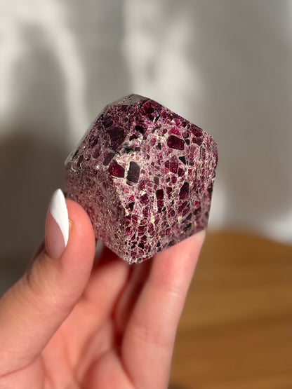 Garnet freeform
