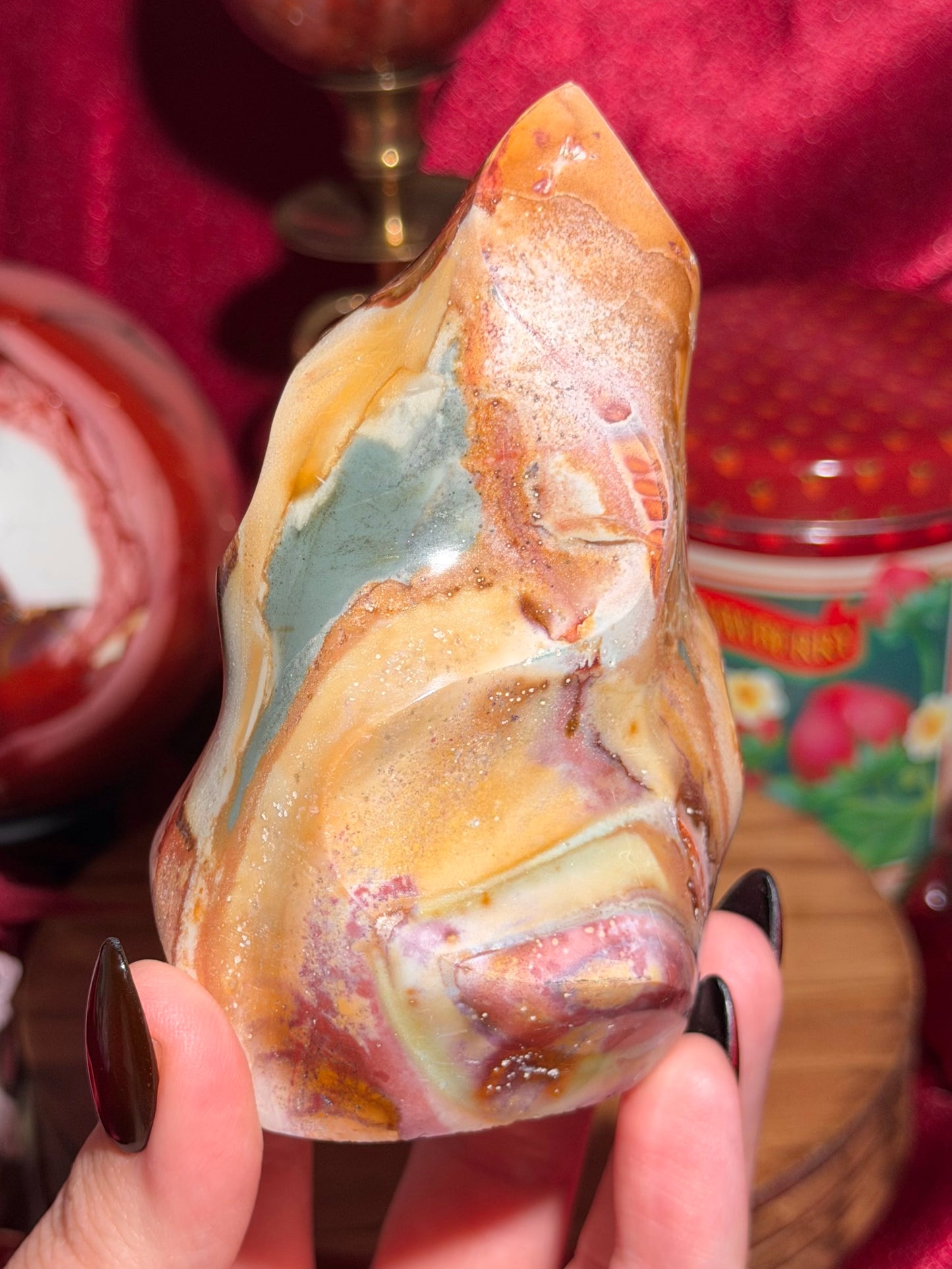 Polychrome jasper flame