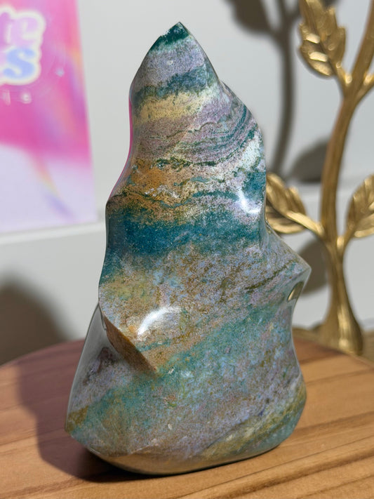 Lilac and green pastel sea jasper flame