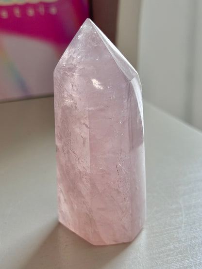 Gemmy pink rose quartz tower