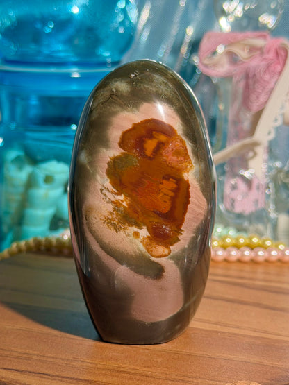 Polychrome jasper freeform from Madagascar 16C
