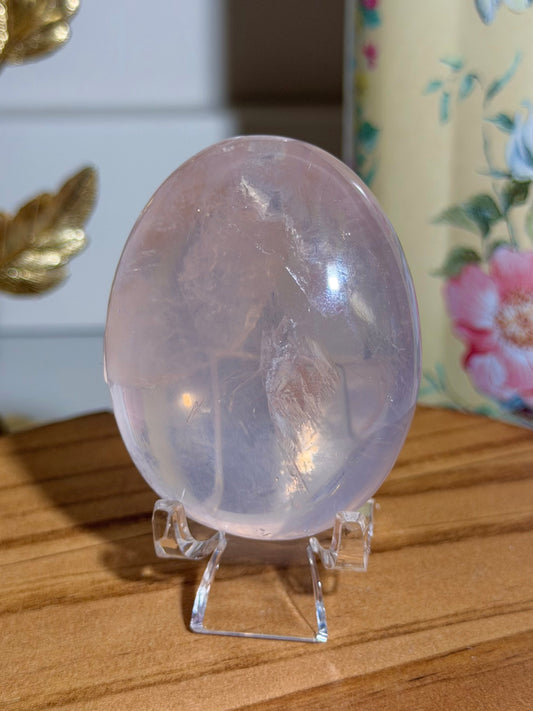Gemmy star rose quartz palmstone 30O