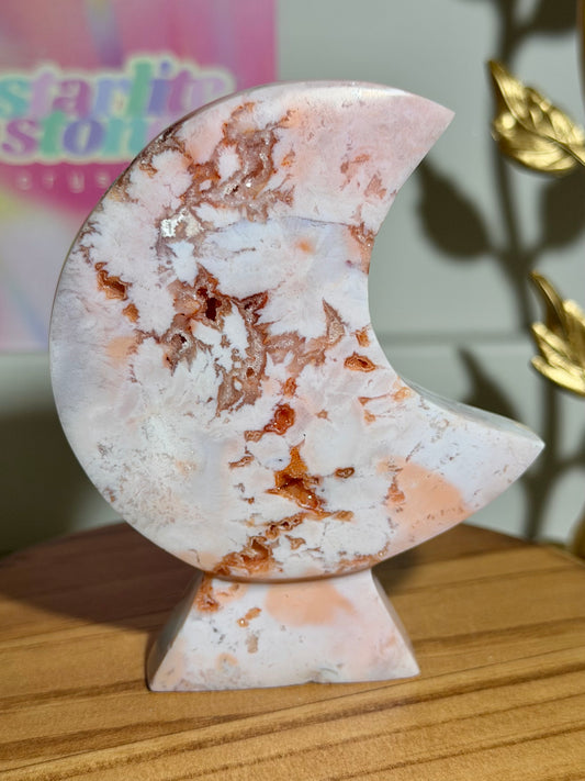 Pink carnelian self-standing moon carving from Indonesia (35A)