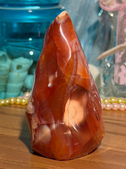 Strawberry red banded carnelian flame