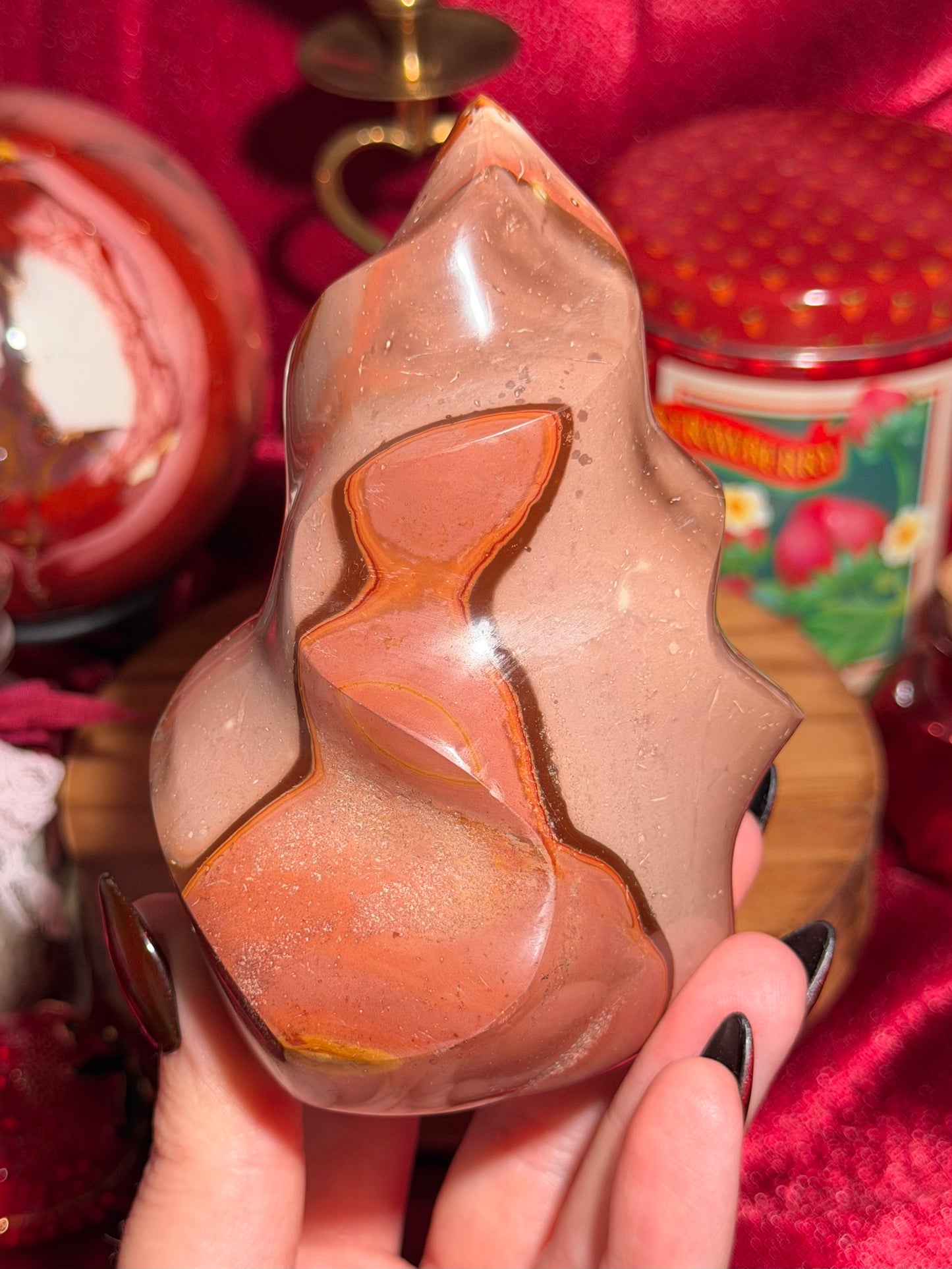 Polychrome jasper flame
