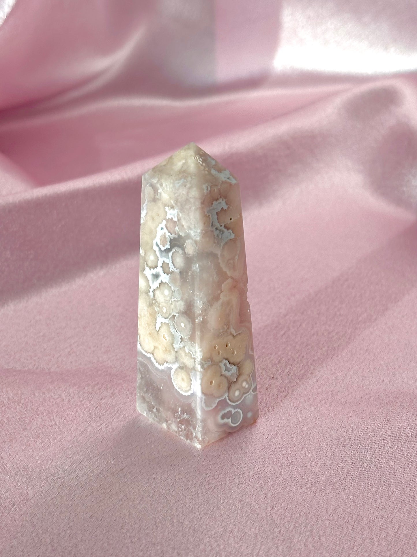 Flower agate tower (Q)