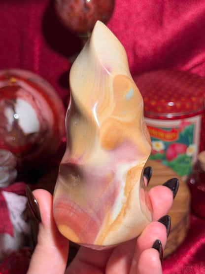 Polychrome jasper flame