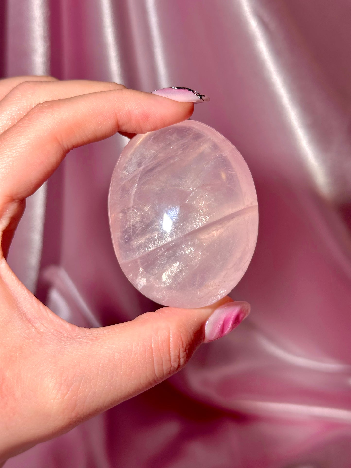 Gemmy star rose quartz palmstone (D)