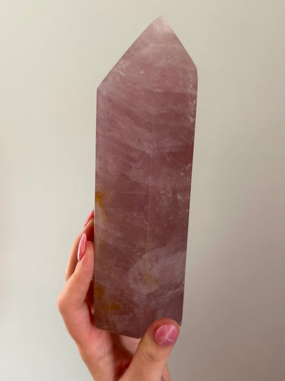 Statement Glassy Purple-toned star rose quartz tower with bright “rainbow” asterism & golden healer