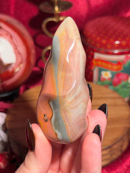 Polychrome jasper flame