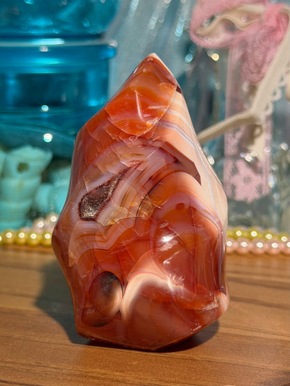 Toasty banded carnelian flame