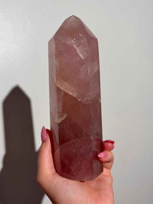 Large Purple-toned glossy rose quartz tower