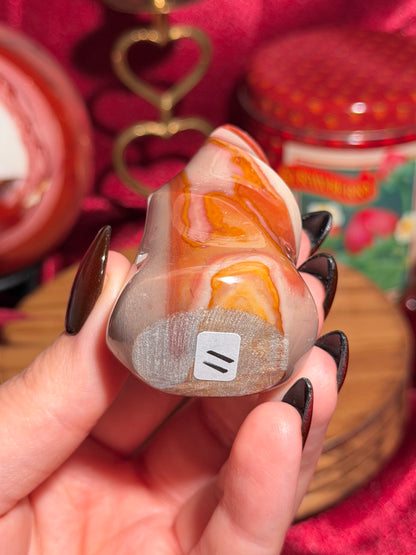 Polychrome jasper flame