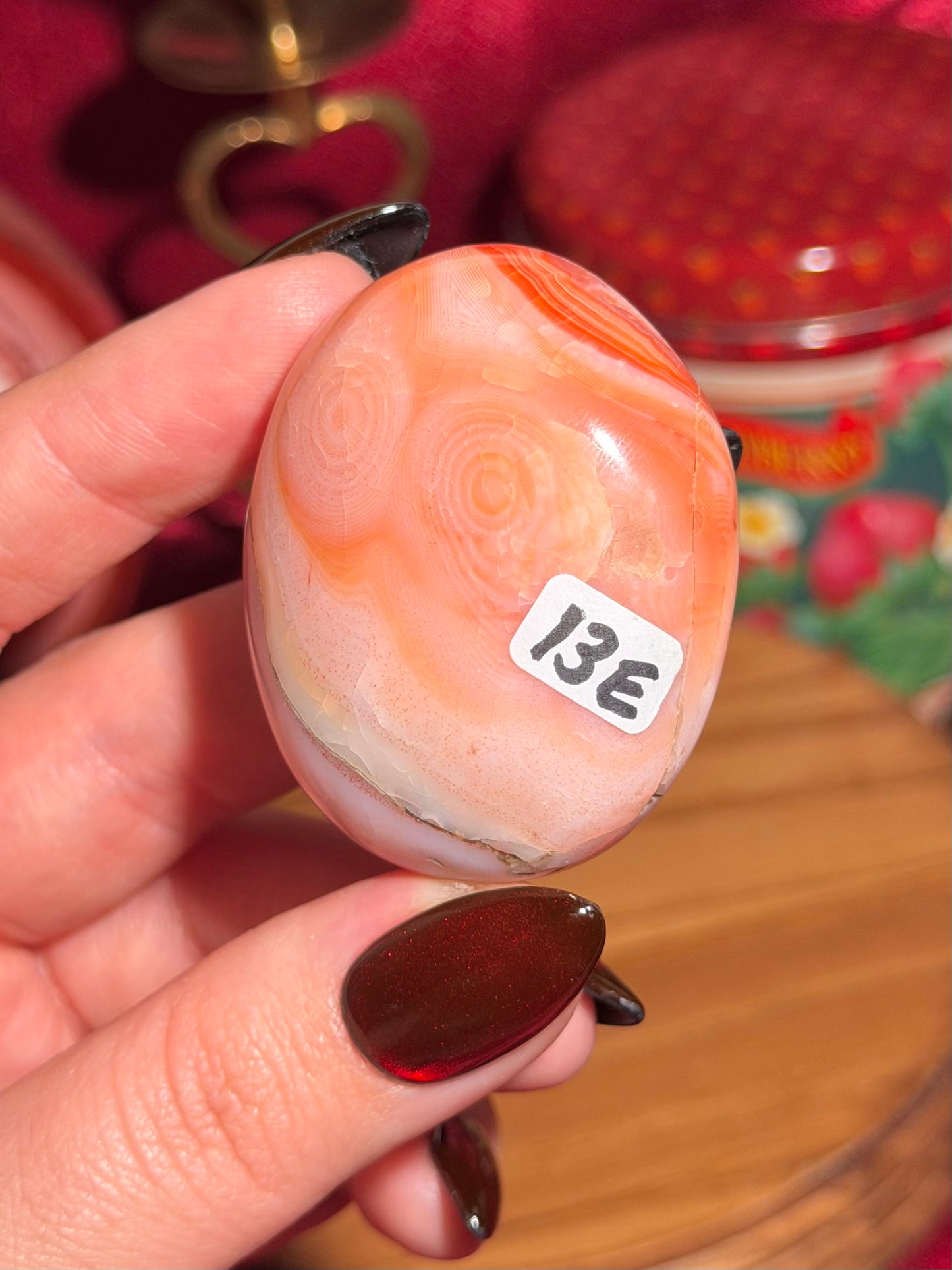 Pink carnelian palmstone 13E