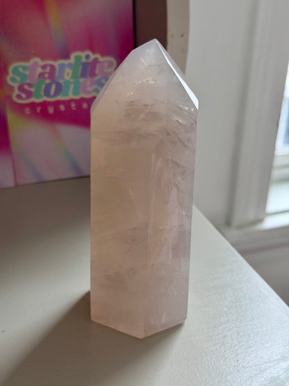 Gemmy Blue rose quartz tower