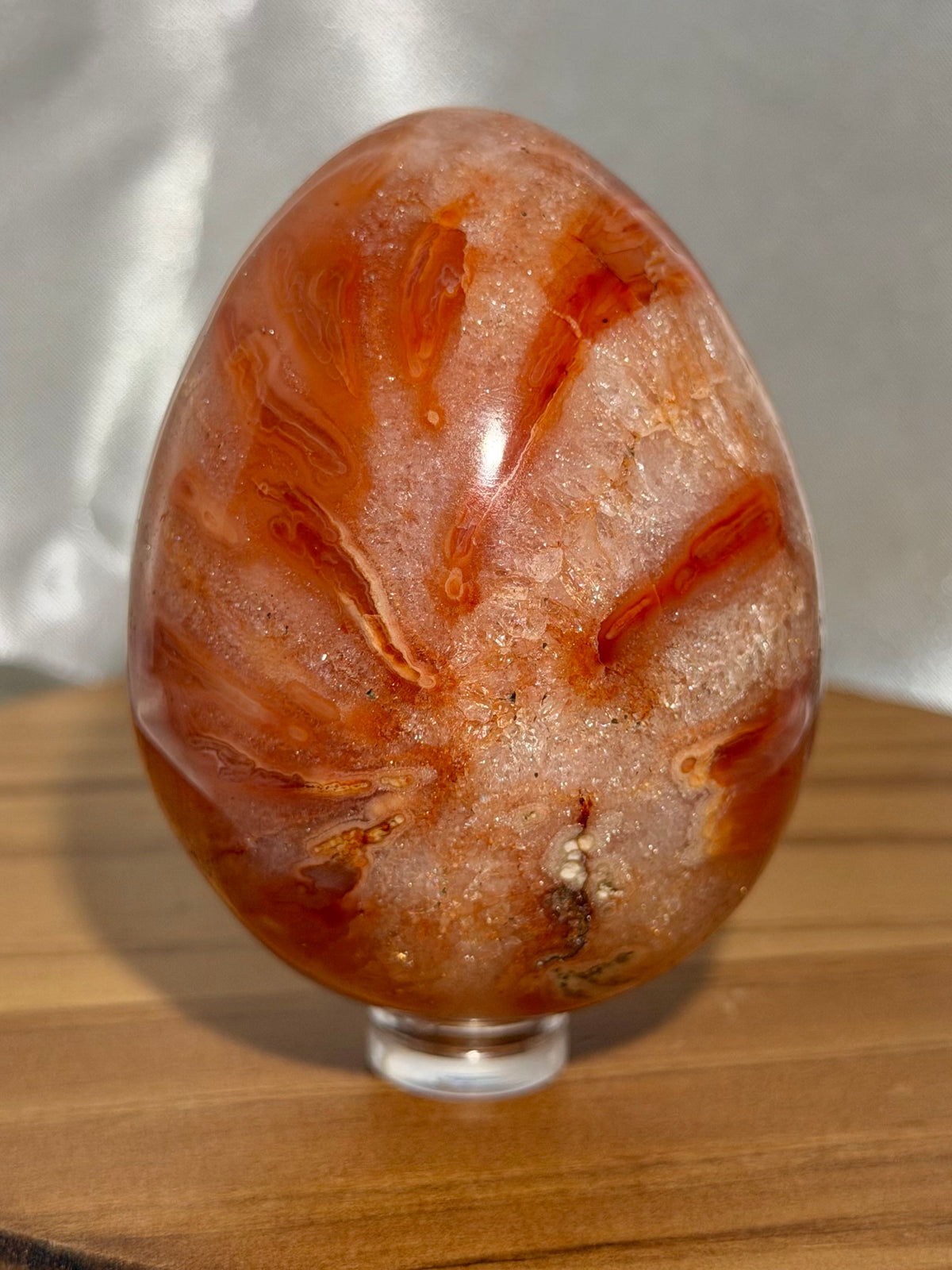 Quartzy “tie-dye” carnelian egg