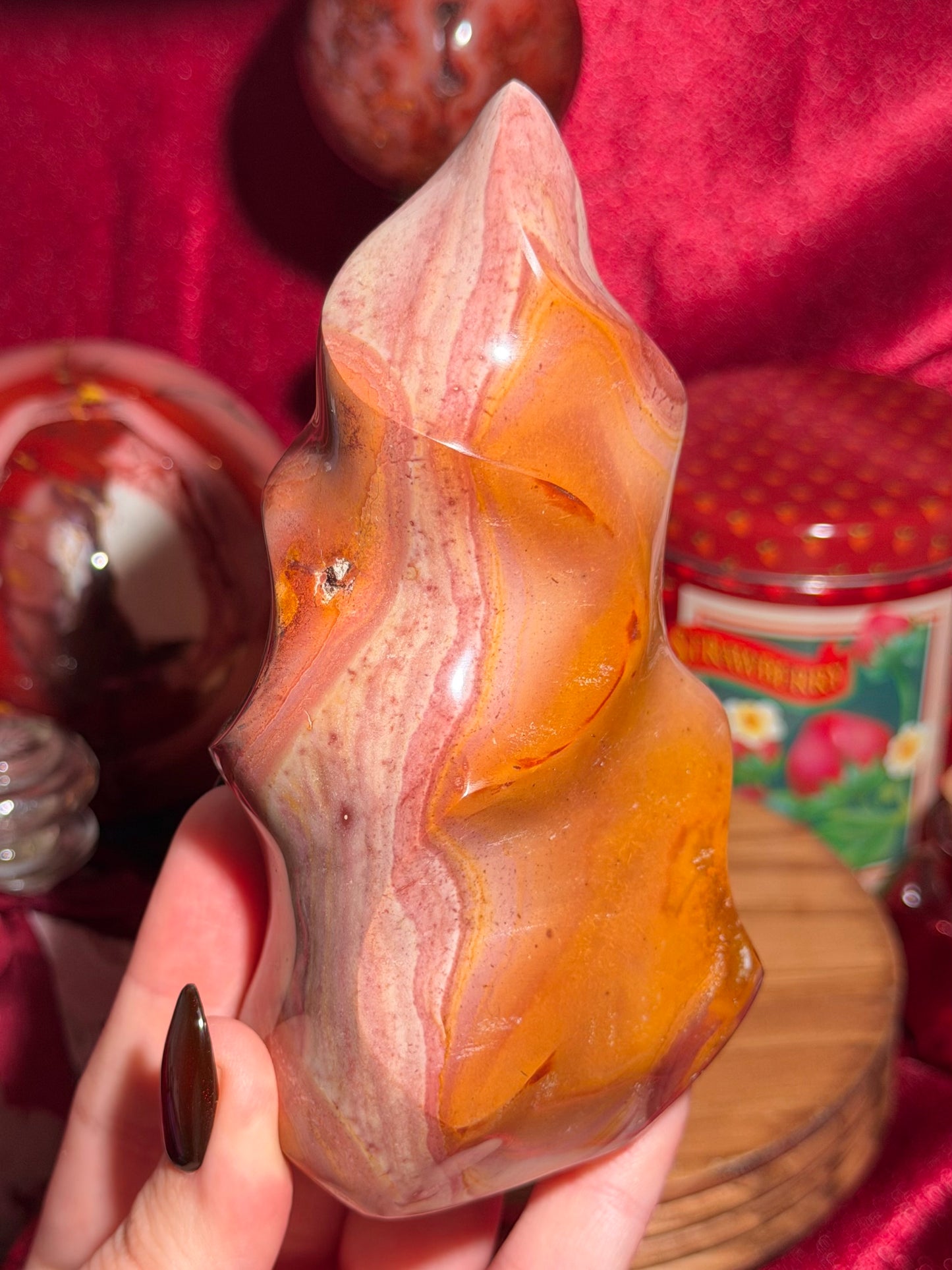 Polychrome jasper flame