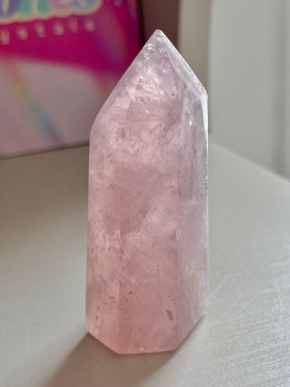 Gemmy pink rose quartz tower