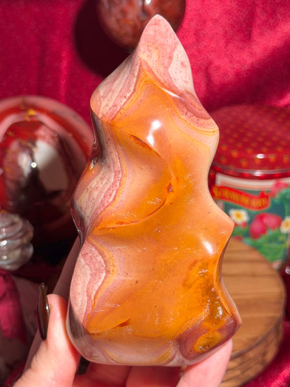 Polychrome jasper flame