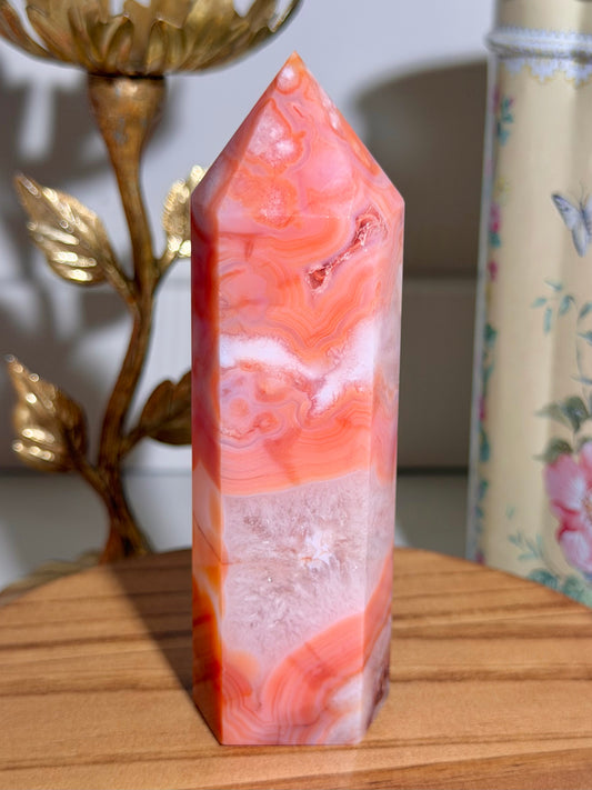 Carnelian x flower agate tower 120B *imperfect bottom corner