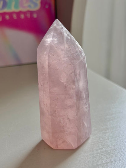 Gemmy pink rose quartz tower