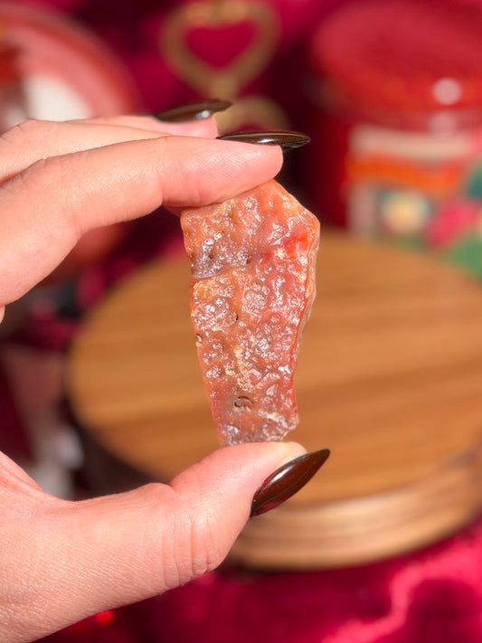 Fiery red and pink Patagonia agate from Argentina