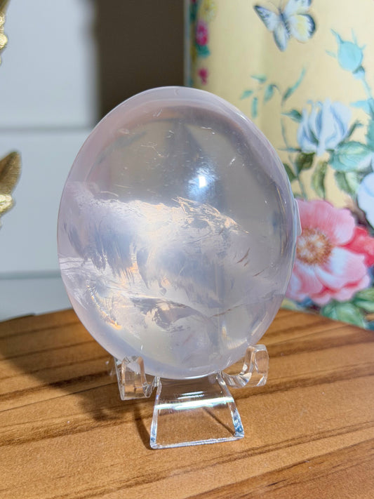 Gemmy star rose quartz palmstone 30B