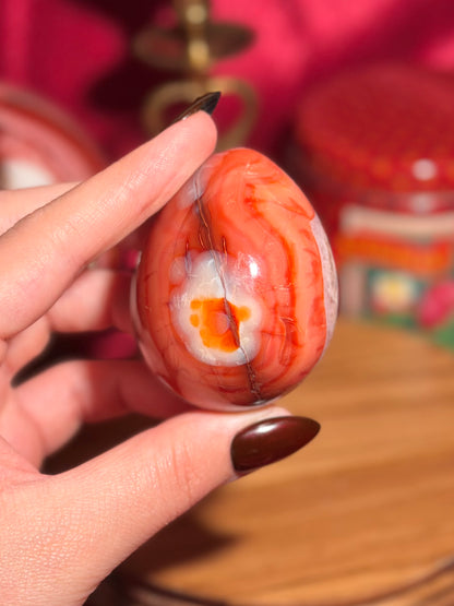 Quartzy carnelian egg 29A