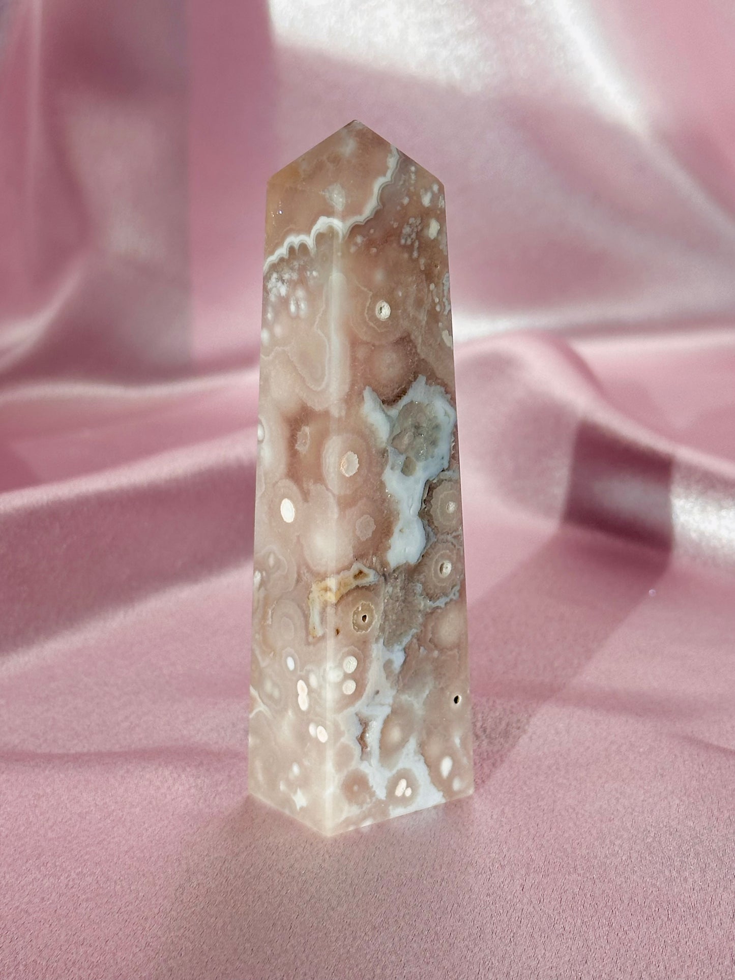 Flower agate tower (L)