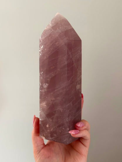 Statement Glassy Purple-toned star rose quartz tower with bright “rainbow” asterism & golden healer