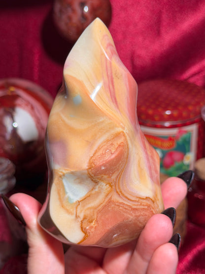 Polychrome jasper flame