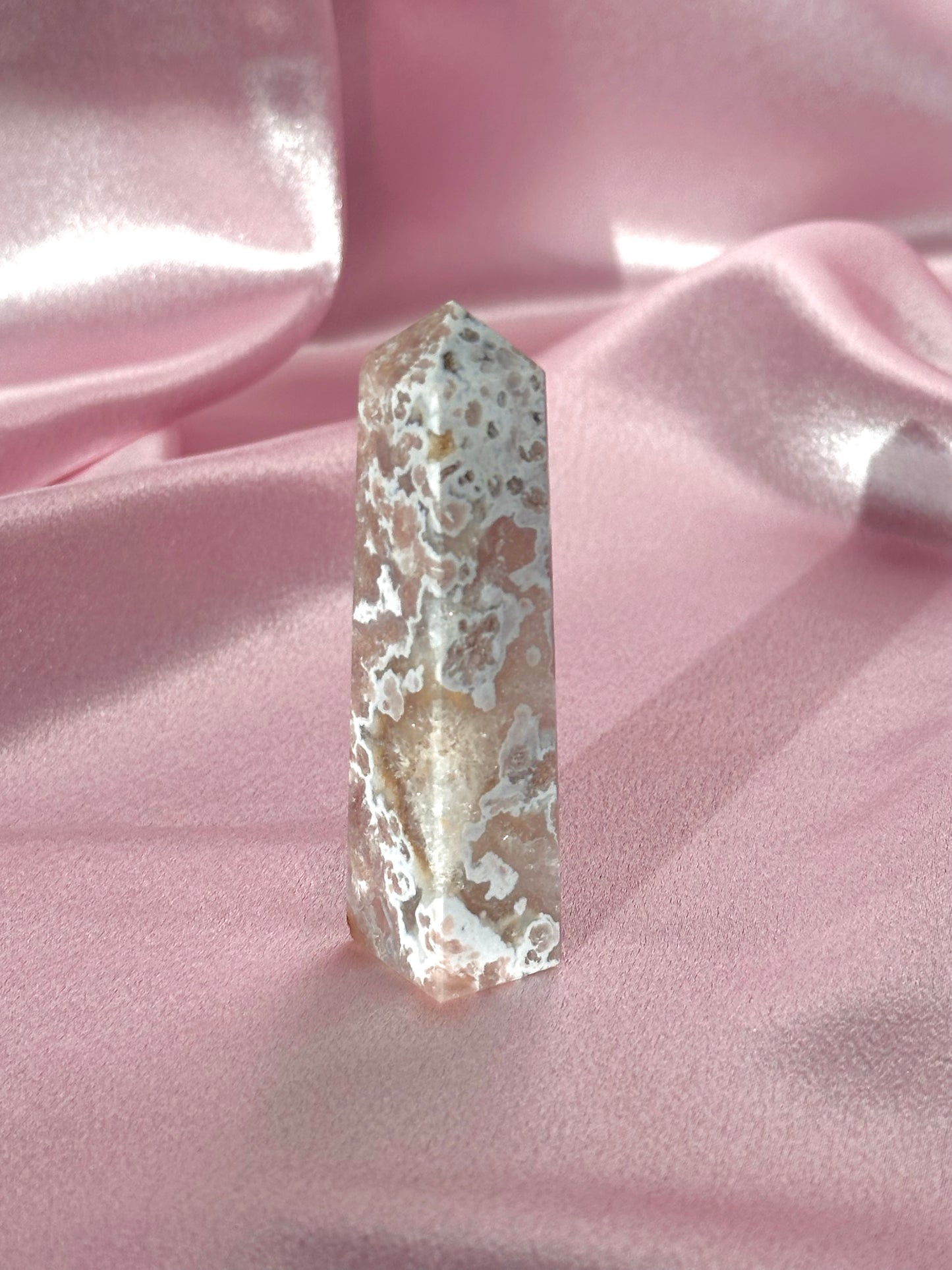 Flower agate tower (J)