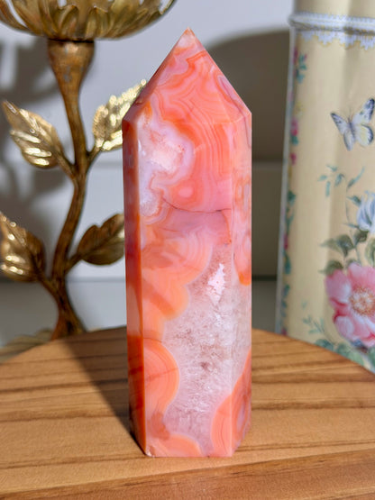 Carnelian x flower agate tower 120B *imperfect bottom corner