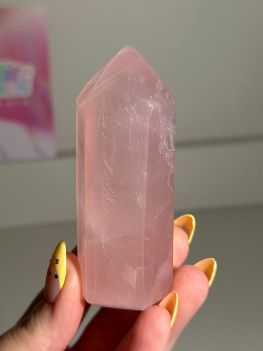 Rose Quartz Mini Tower (15A) ⟢